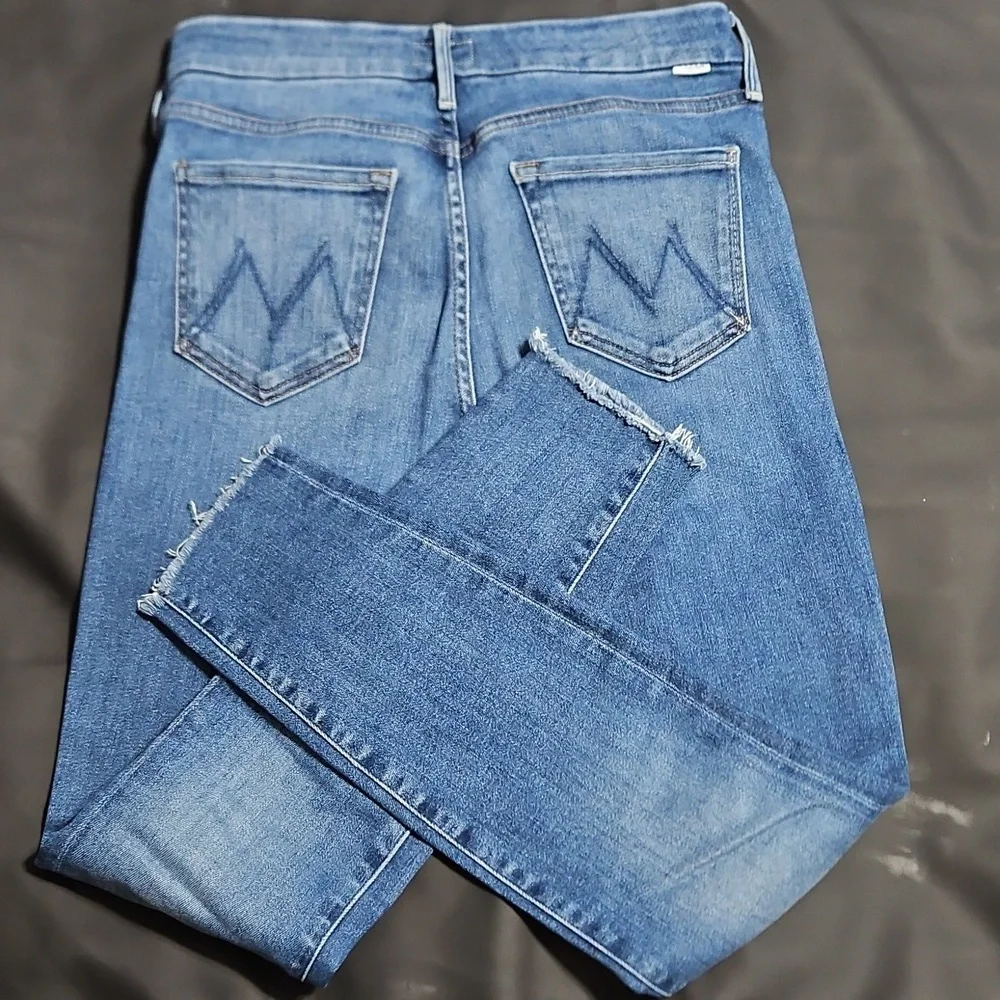 MOTHER Skinny Jeans in Medium Blue Denim - Picture 4 of 6